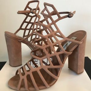 Steve Madden Skales Tan Nubuck Heels, size 8.5